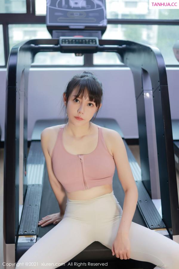 韩希蕾  [XiuRen]高清写真图 2021.10.29 No.4137 韩希蕾第3张图片